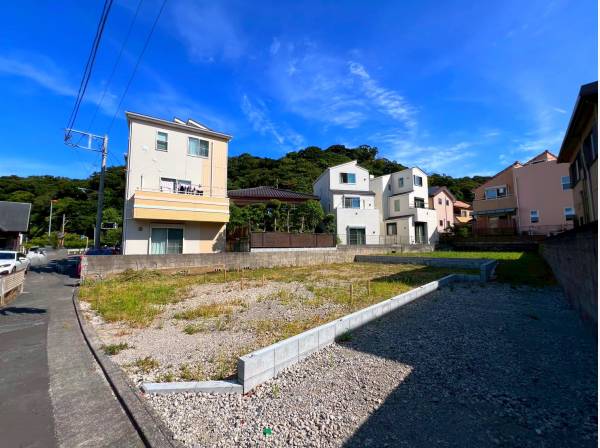土地面積約165.09㎡(約49.93坪)の広々敷地！