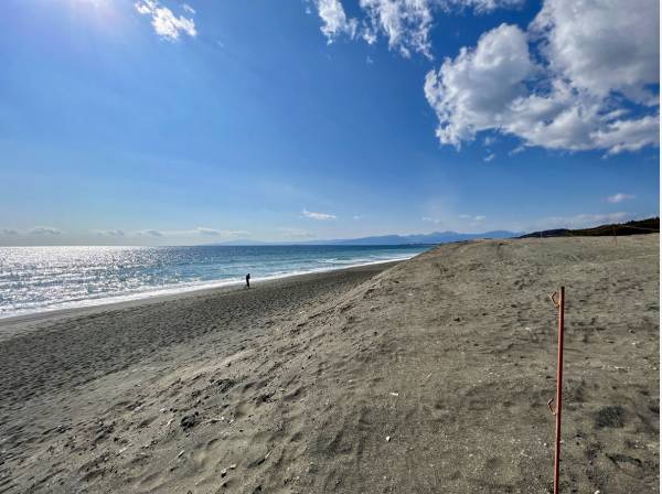 虹ケ浜海岸まで徒歩4分（約300m）