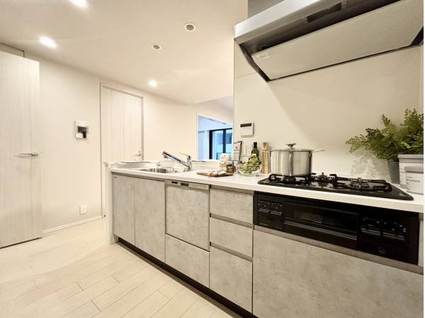 使い勝手の良いペニンシュラキッチン