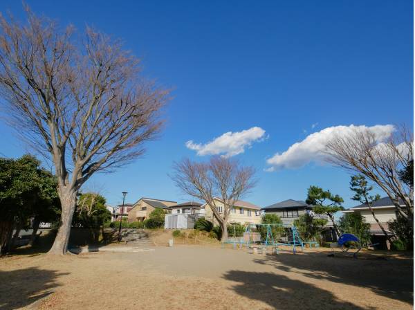 西鎌倉三丁目公園まで徒歩1分（約80m）