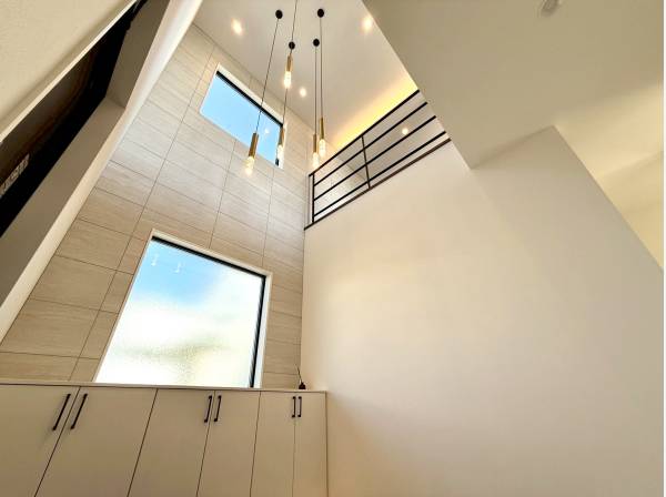 玄関上部の吹き抜け