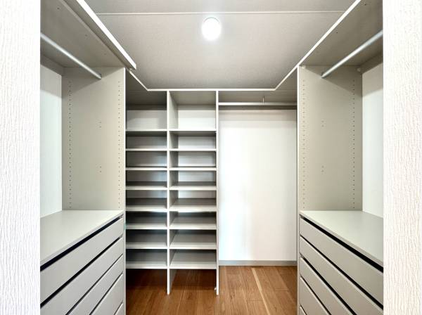 オープンタイプのウォークインを完備