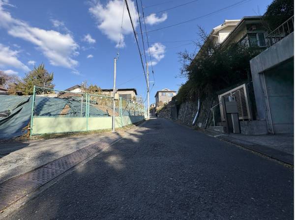 前面道路もゆとりがあります