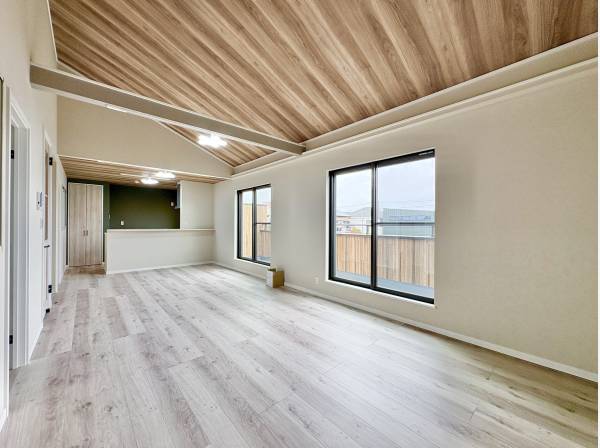 家具選びが楽しくなる、おしゃれなリビングです