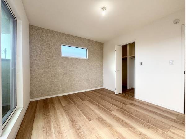 WIC付きのゆとりある洋室スペース