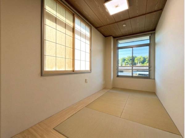 ゲストルームとしても重宝する和室を完備