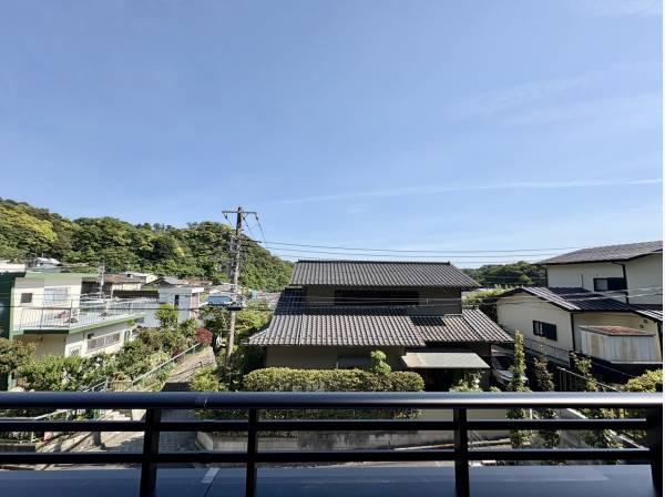 高台ならではの開けた眺望