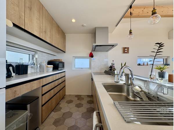 収納豊富なキッチン