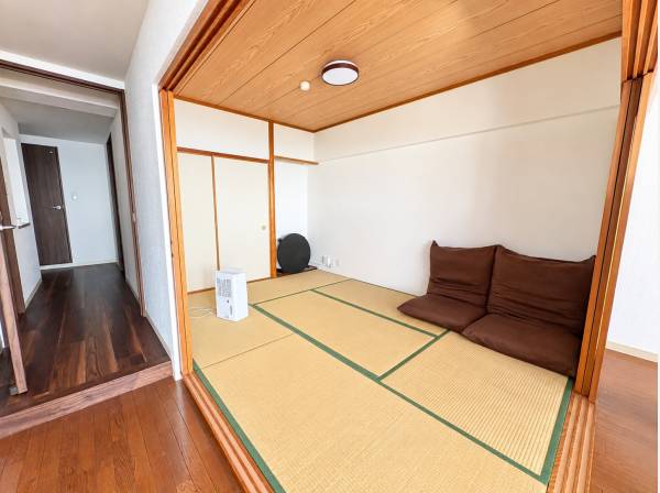ちょっとした和室も付いてます！