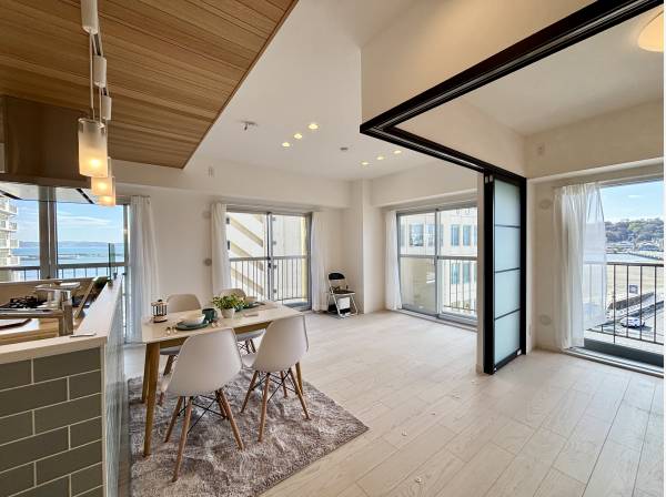 洋室と併せると約19.6帖の広々とした空間に！