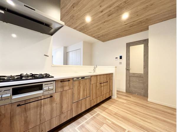 使い勝手のよさそうなキッチンスペース