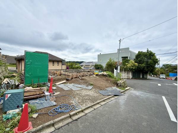 角地ならではの、解放感が現地からは味わえます。