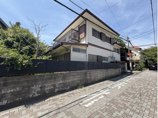 南に広がりのある土地ですので、陽当りも良好！