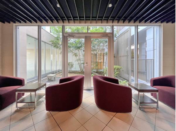 高級感あふれるエントランス