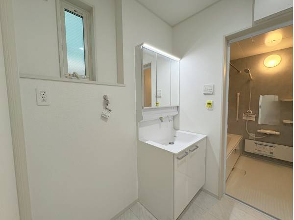 スタイリッシュな洗面台