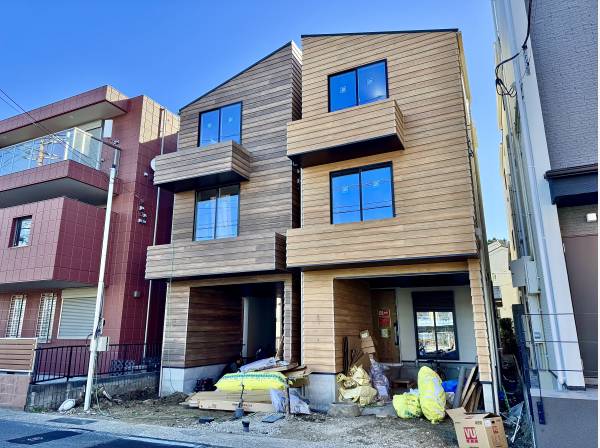 湘南の街並みに馴染み、海に映える。マリンライフが似合う佇まい。