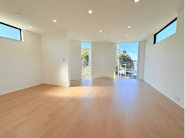 約20帖の広々としたLDK