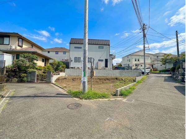 角地の為、開放感溢れる立地