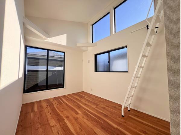 ロフト付きの居室