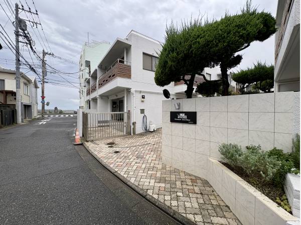 海まで徒歩3分（約220m）