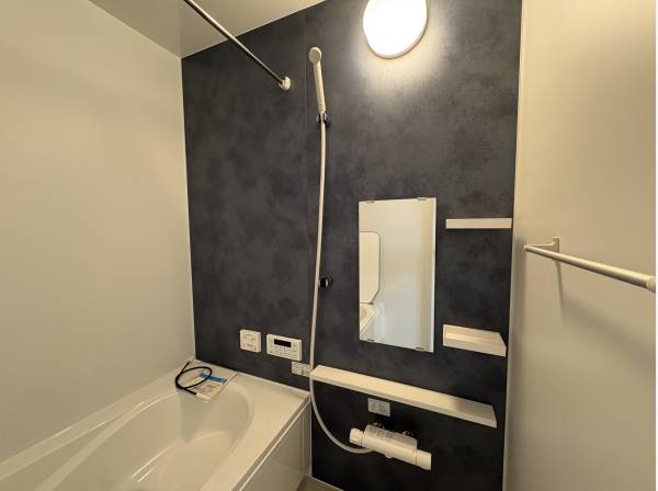 浴室乾燥機付きバスルーム