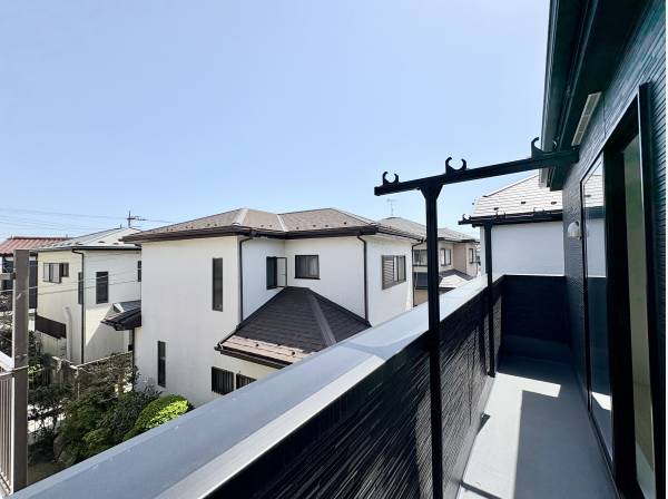 日当たり良好のバルコニー