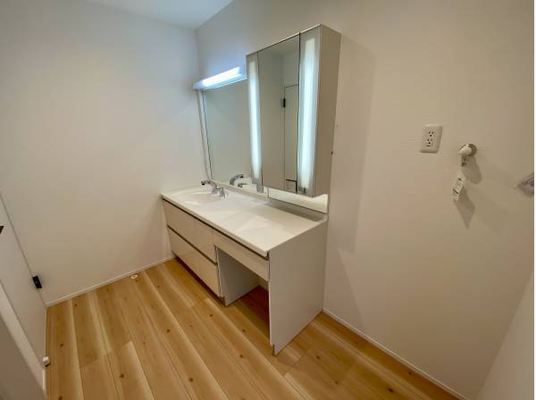 サニタリースペースも広々として使い勝手のいい空間