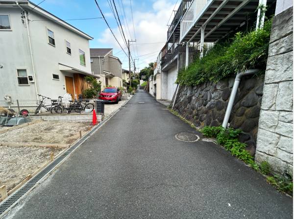 前面道路になります！