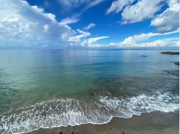 秋谷海岸まで徒歩１分(約80ｍ)