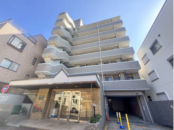 駅前のため周辺施設が充実しています