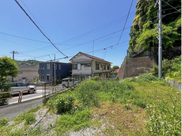 南に広く面した陽当たりの良いロケーション