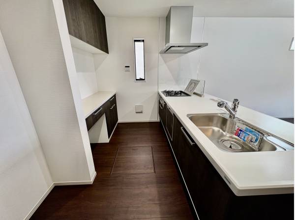 カウンターキッチンも広いので使いやすそうです。