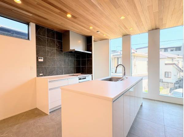 お洒落なセパレート型のキッチン