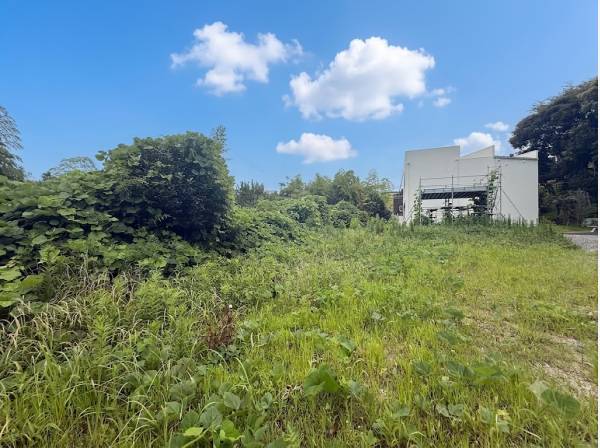 周囲は自然豊か！緑に囲まれた心地よいプライベート空間です