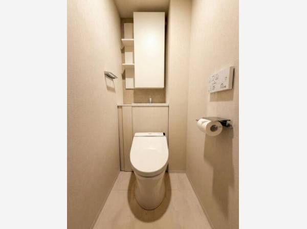 タンクレストイレ