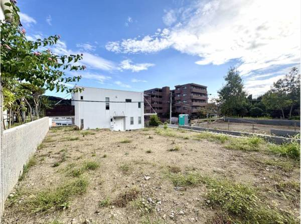 葉山の豊かな緑など自然を感じられる住環境も魅力的