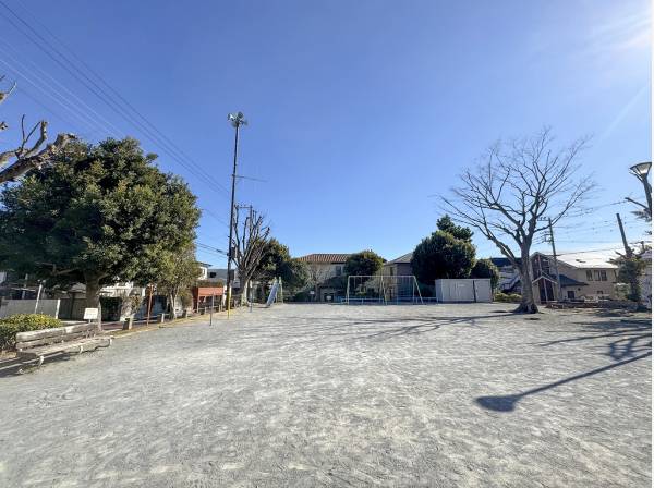 坂下公園まで徒歩4分（約270m）