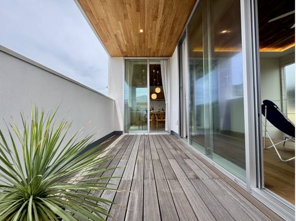 LDK横にもバルコニースペース！