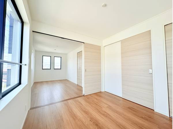 ZEH水準住宅で快適 。引き戸を開放しても使える洋室です