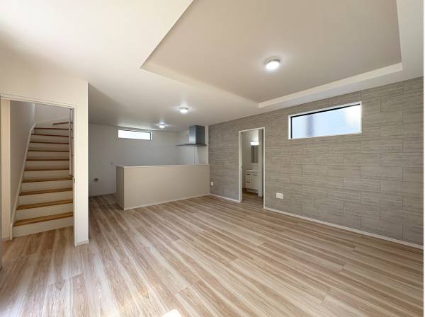 家族の集まるリビングには床暖房を完備