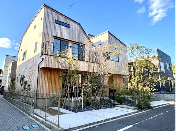 写真左号棟
素晴らしい外観デザイン