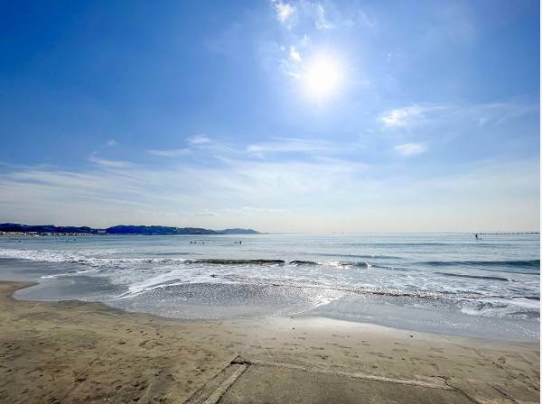 由比ガ浜海水浴場まで徒歩3分（約200ｍ）