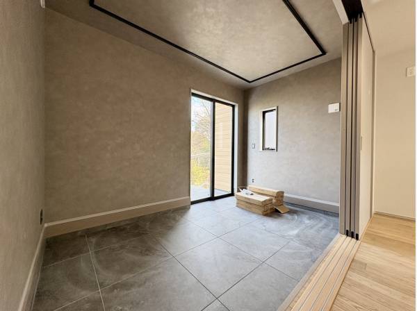 憧れの土間スペースは約5帖の広さ