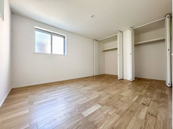 全室南向きで陽射しが心地よいお住まいです