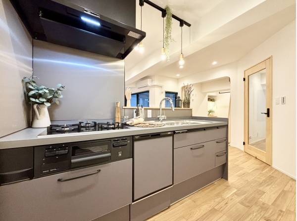 使い勝手の良いペニンシュラキッチン