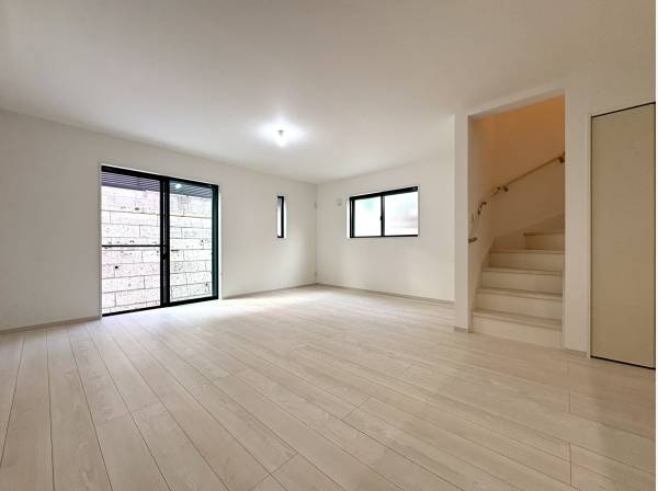 光あふれる広々リビング