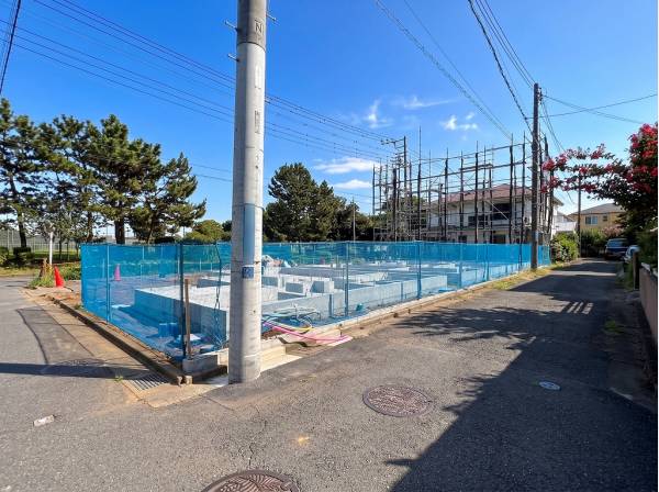 二面道路に面しており陽当たり風通し共に良好