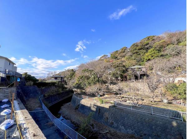 四季の移ろう表情が愉しみな豊かな緑が広がります