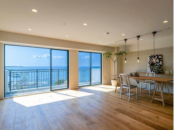 南向きのLDKには爽やかな潮風と暖かな陽光が射し込みます