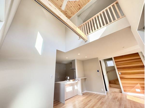 シーリングファンが優雅に回ります